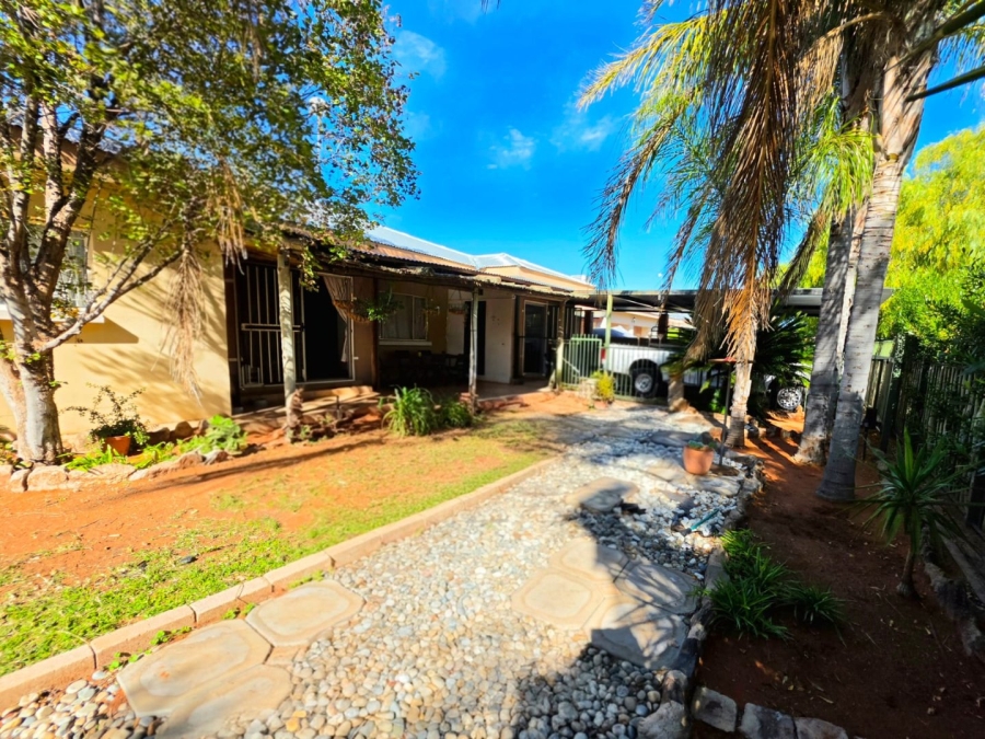 3 Bedroom Property for Sale in Keidebees Northern Cape